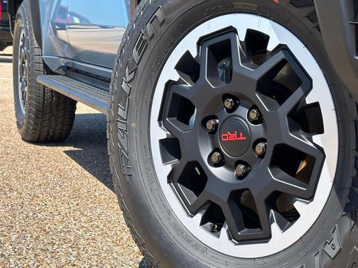 X0 2026 Toyota 4Runner TRD Off Road Premium