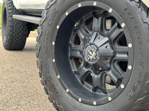 Super White 2016 Toyota 4Runner SR5