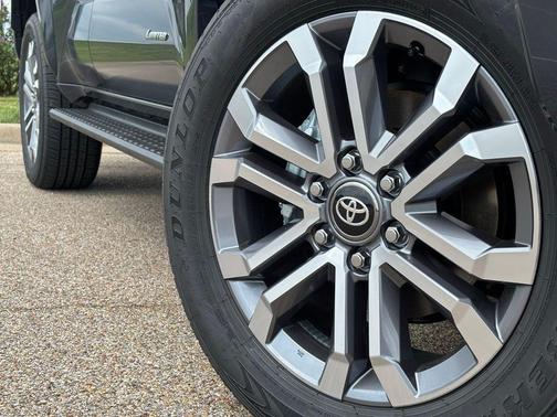 L7 2026 Toyota 4Runner Limited