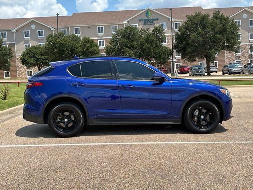 2022 Alfa Romeo Stelvio Sprint