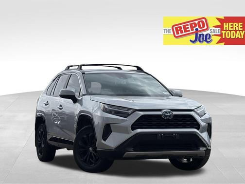 2024 Toyota RAV4 Hybrid SE