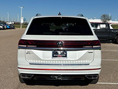 2024 Volkswagen Atlas 2.0T SEL Premium R-Line 4MOTION