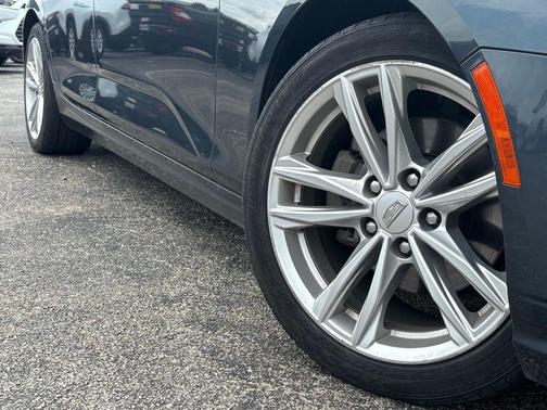 2021 Cadillac CT4 Luxury