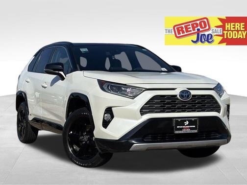 2021 Toyota RAV4 Hybrid SE