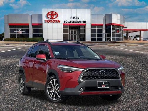 2022 Toyota Corolla Cross XLE