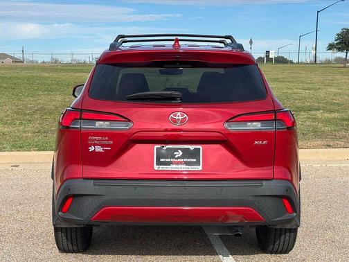 2022 Toyota Corolla Cross XLE