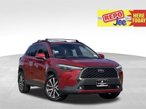 2022 Toyota Corolla Cross XLE