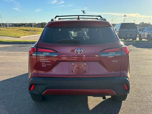 2022 Toyota Corolla Cross XLE