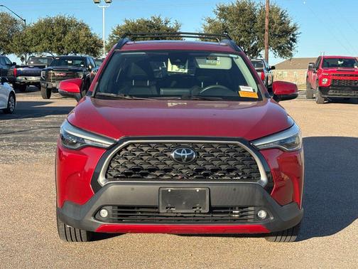 2022 Toyota Corolla Cross XLE