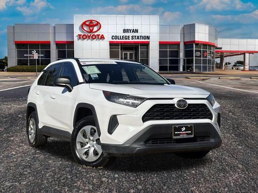 2020 Toyota RAV4 LE