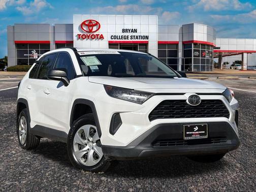 2020 Toyota RAV4 LE