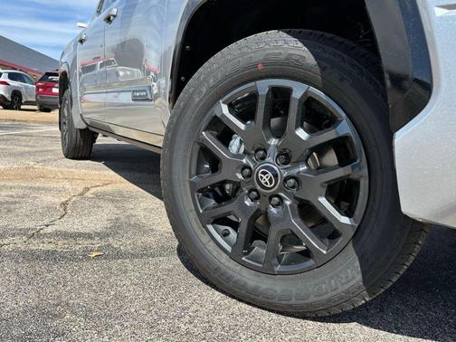 2025 Toyota Tundra Hybrid Platinum