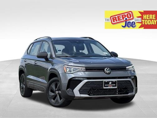 Platinum Gray Metallic 2025 Volkswagen Taos 1.5T S