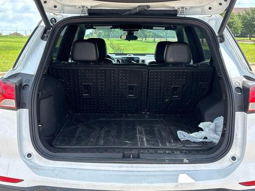 Summit White 2024 Chevrolet Equinox AWD RS