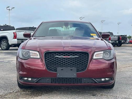 2022 Chrysler 300 S