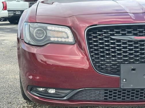 2022 Chrysler 300 S