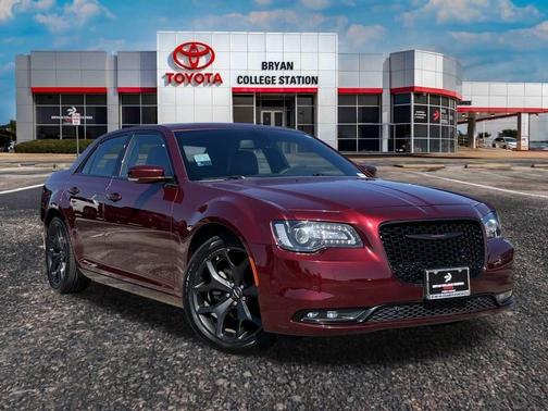 2022 Chrysler 300 S