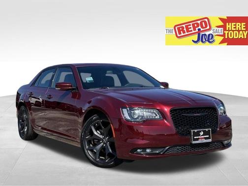 2022 Chrysler 300 S