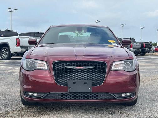 2022 Chrysler 300 S