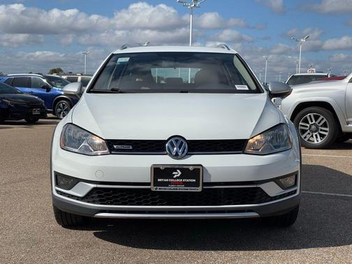 2017 Volkswagen Golf Alltrack TSI S