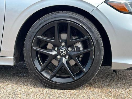 Solar Silver Metallic 2025 Honda Civic Sport