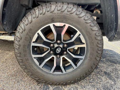 2021 Toyota Tacoma TRD Sport