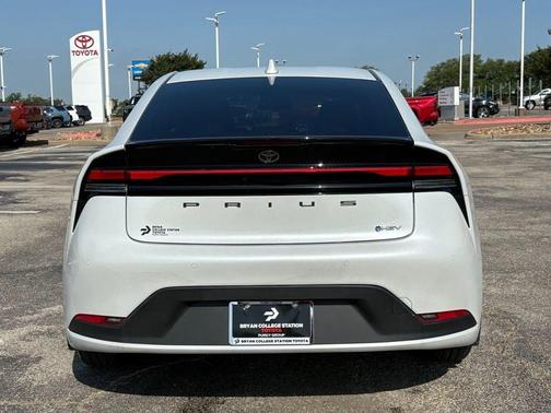 2024 Toyota Prius LE