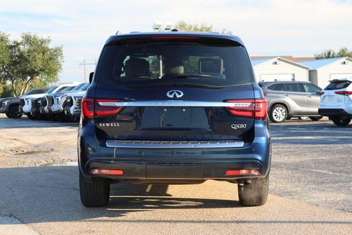 2022 INFINITI QX80 SENSORY