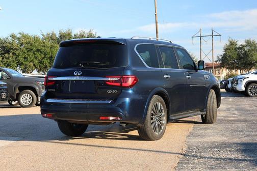 2022 INFINITI QX80 SENSORY