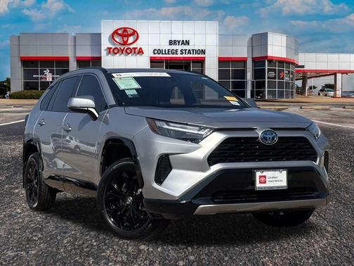 2024 Toyota RAV4 Hybrid SE
