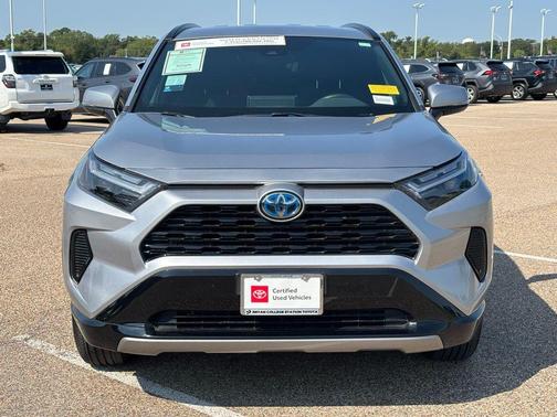 2024 Toyota RAV4 Hybrid SE