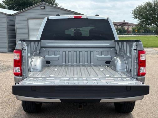 ICONIC SILVER METALLIC 2022 Ford F-150 XL