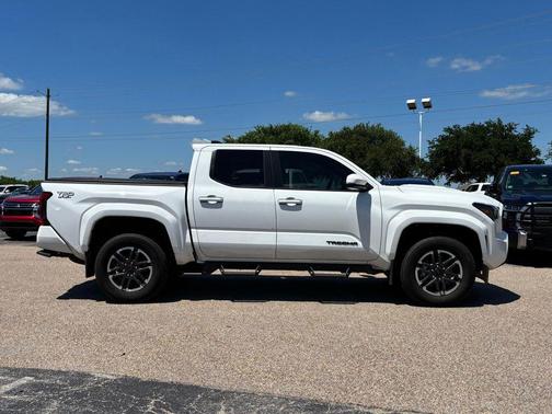 Ice Cap 2024 Toyota Tacoma TRD Sport