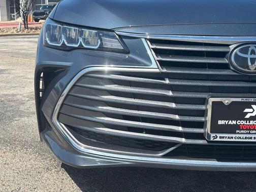 2021 Toyota Avalon XLE