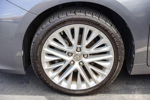 Nebula Gray Pearl 2014 Lexus ES 350 Base