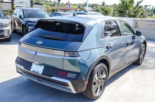 Digital Teal 2026 Hyundai IONIQ 5 SE