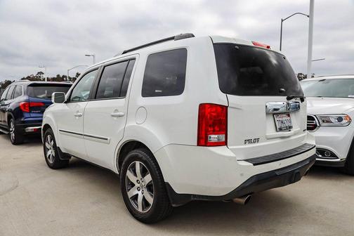 White Diamond Pearl 2013 Honda Pilot Touring