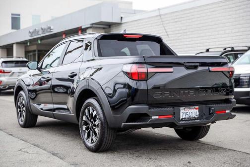 Phantom Black 2026 Hyundai SANTA CRUZ SEL
