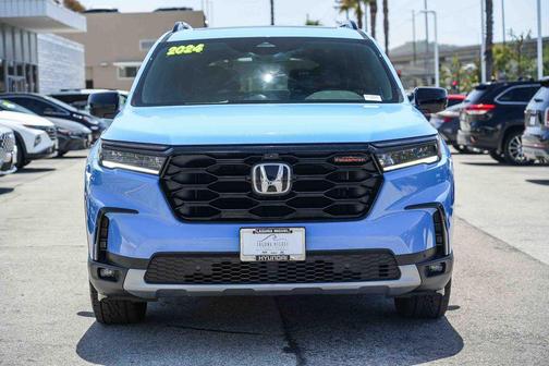 Diffused Sky Pearl 2024 Honda Pilot TrailSport