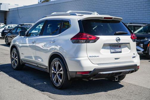 2017 Nissan Rogue Hybrid SL
