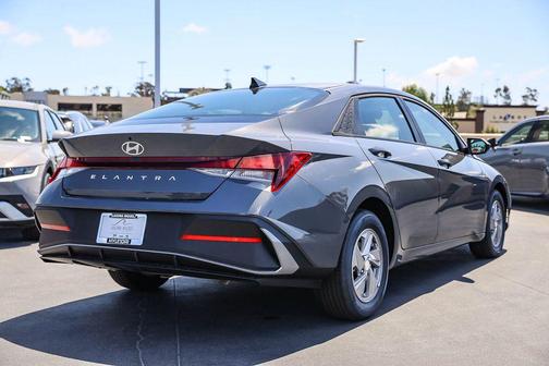 Ecotronic Gray 2026 Hyundai ELANTRA SE