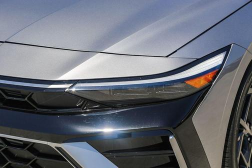Fluid Metal 2025 Hyundai ELANTRA N Line