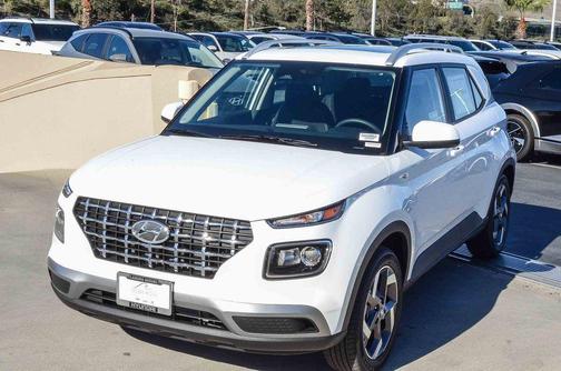 Lunar White 2026 Hyundai VENUE SEL