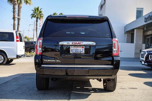 Onyx Black 2020 GMC Yukon XL Denali