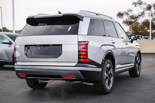 Typhoon Silver Metallic 2026 Hyundai PALISADE Limited