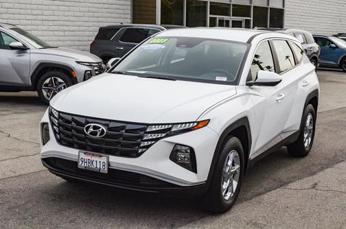 2023 Hyundai TUCSON SE