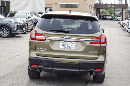 Autumn Green Metallic 2022 Subaru Ascent Premium 7-Passenger