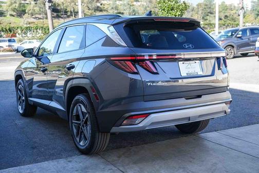 Ecotronic Gray 2026 Hyundai TUCSON Hybrid SEL Convenience