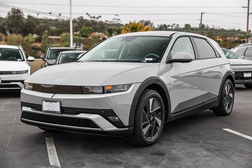 Cyber Gray 2026 Hyundai IONIQ 5 SEL