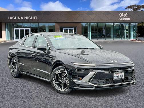 Onyx Black 2024 Hyundai SONATA SEL
